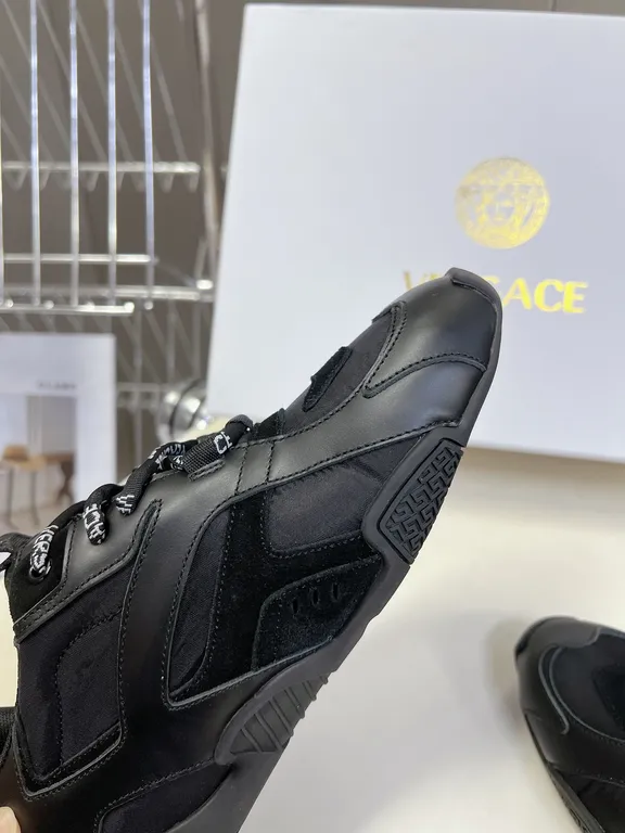 Versace Shoe 